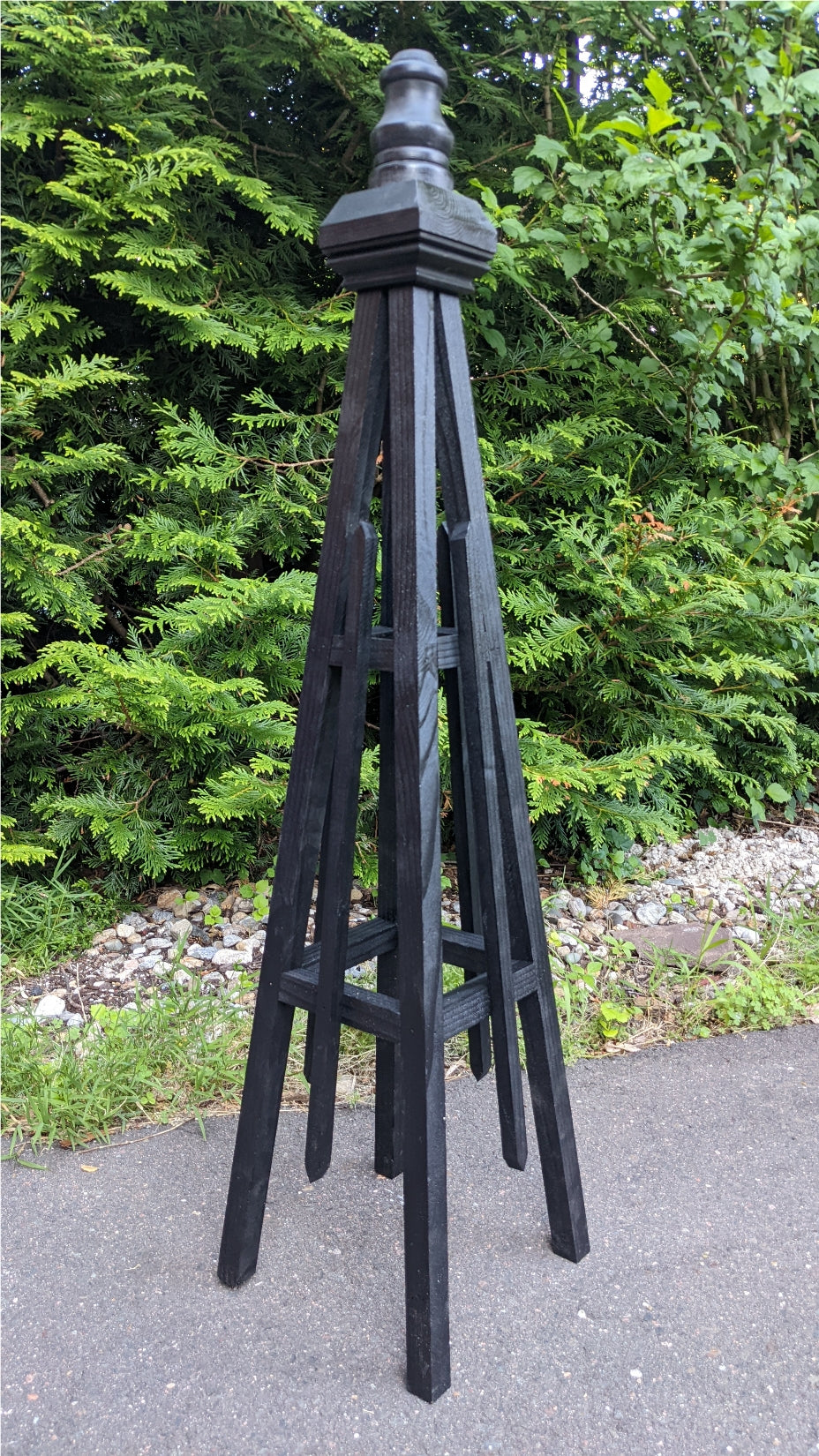 d) Obelisk Trellis 3.5'