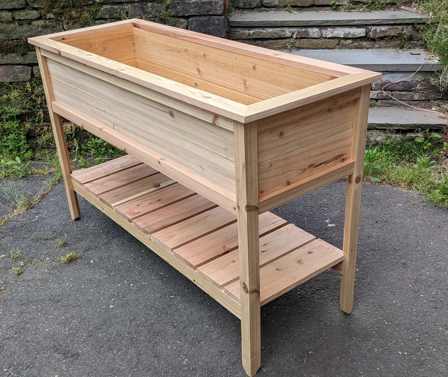 k) Raised Planter Stand